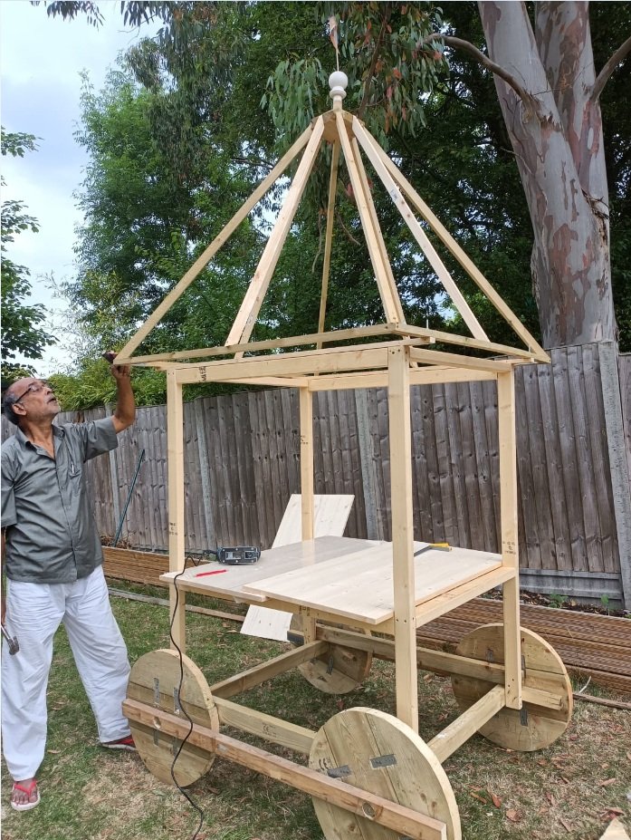 Crafting a chariot at London